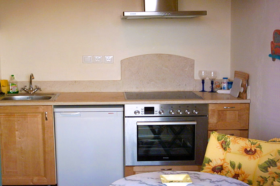 Apartment B - kitchen and dining area