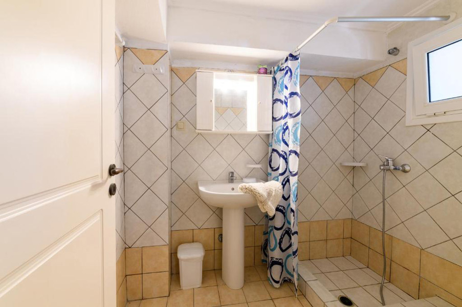 APARTMENT - bathroom