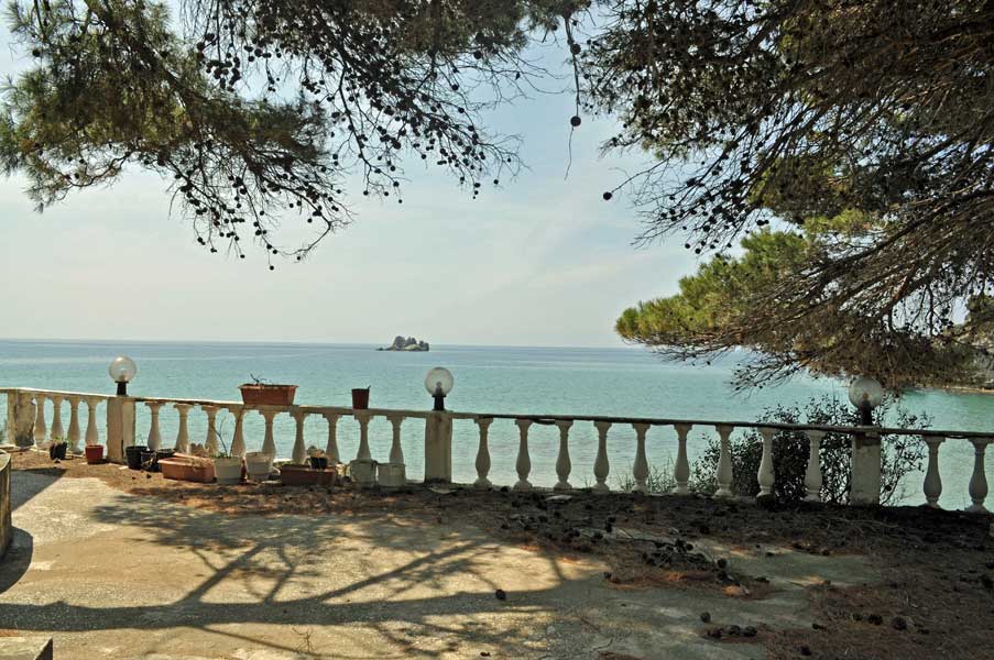 Yaliskari Beach, Pelekas, Corfu